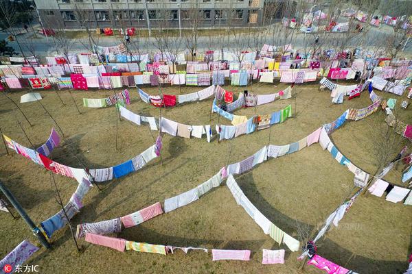 《巨龍之戰(zhàn)》全新玩法登場(chǎng) 跨服大戰(zhàn)爭(zhēng)霸世界