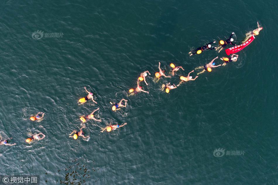 最傾城之戰(zhàn)開(kāi)幕 《烽火戲諸侯》今日全平臺(tái)公測(cè)